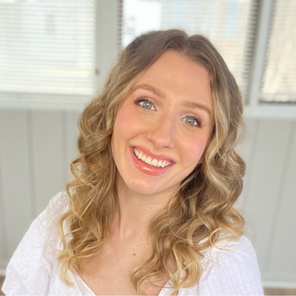 Meet your Posher, Suzanne - Picture 1 of 1